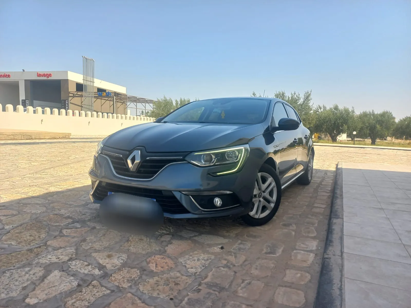 Megane 4 diesel 130cv importé. Seri 253