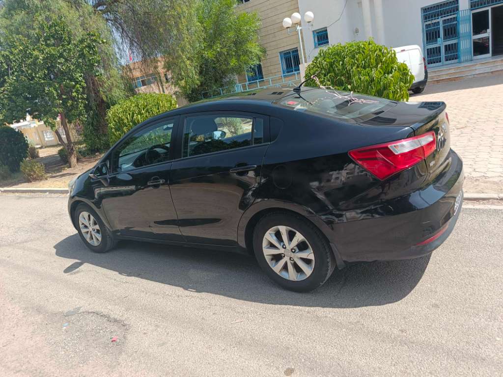 Kia rio sedan