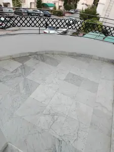 un appartement spacieux s+3 vide au 1er étage a louer a manzah 8 prés de lycée pilote