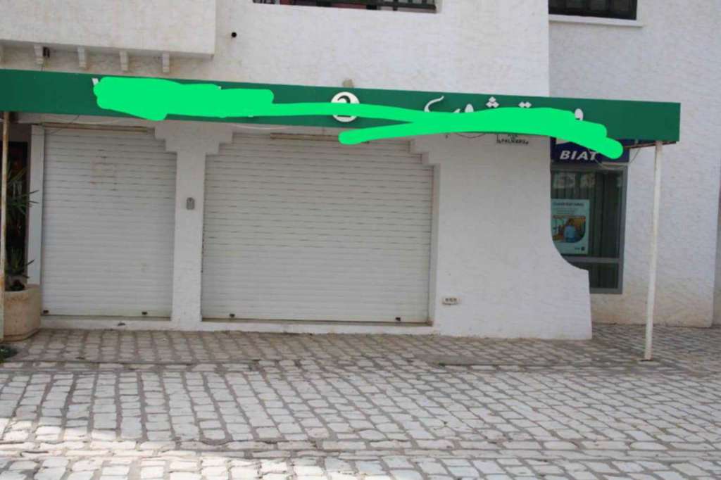 a vendre local port kantaoui sousse.  98276558