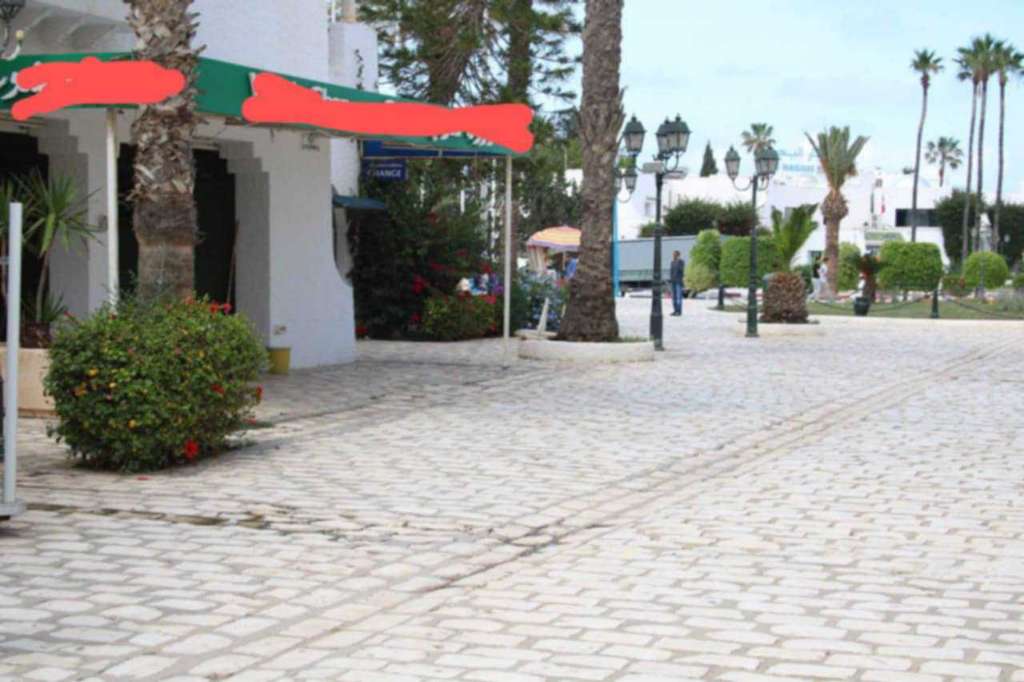 a vendre local port kantaoui sousse.  98276558
