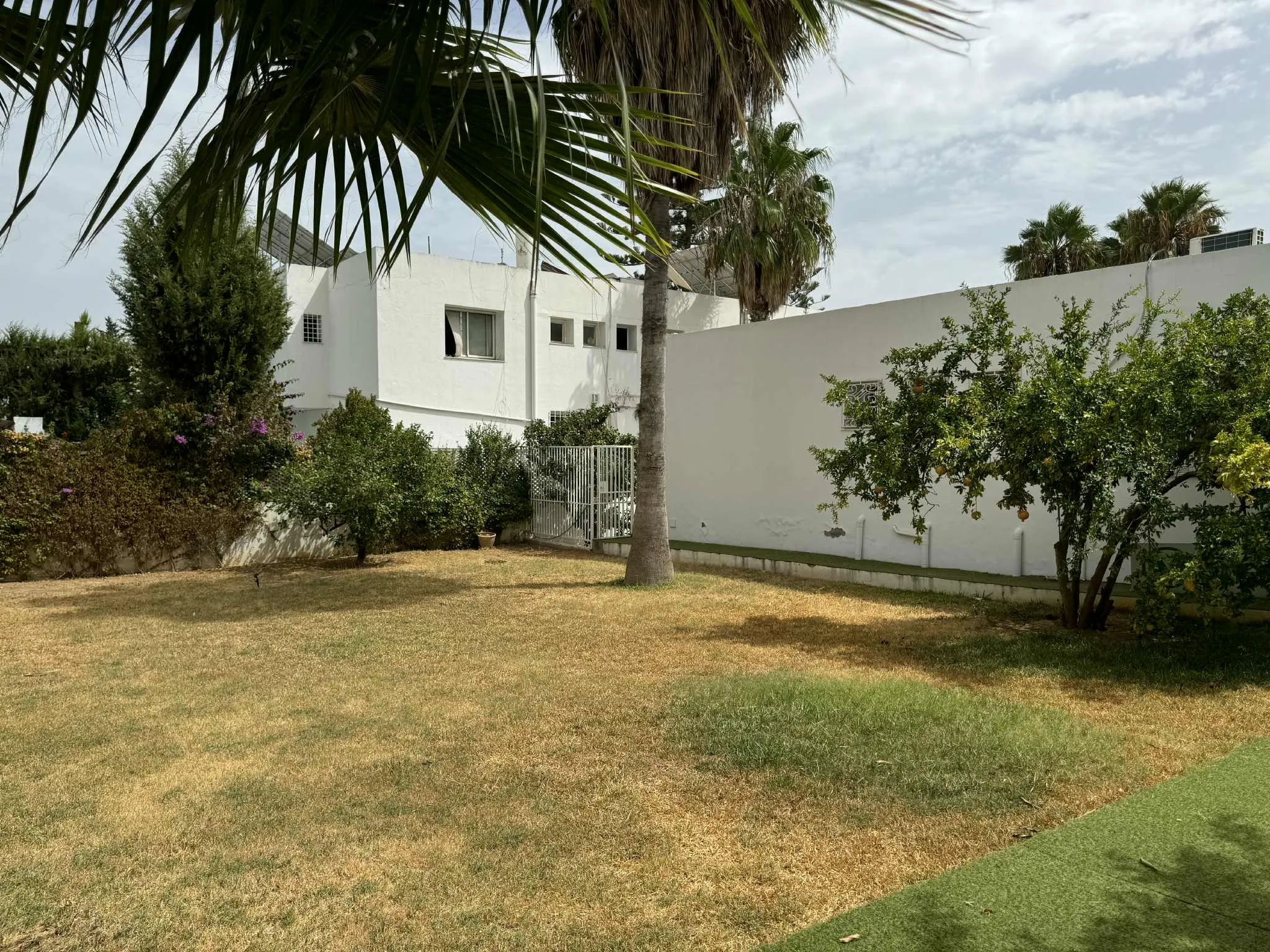 Villa bureautique haut standing à Menzah 6