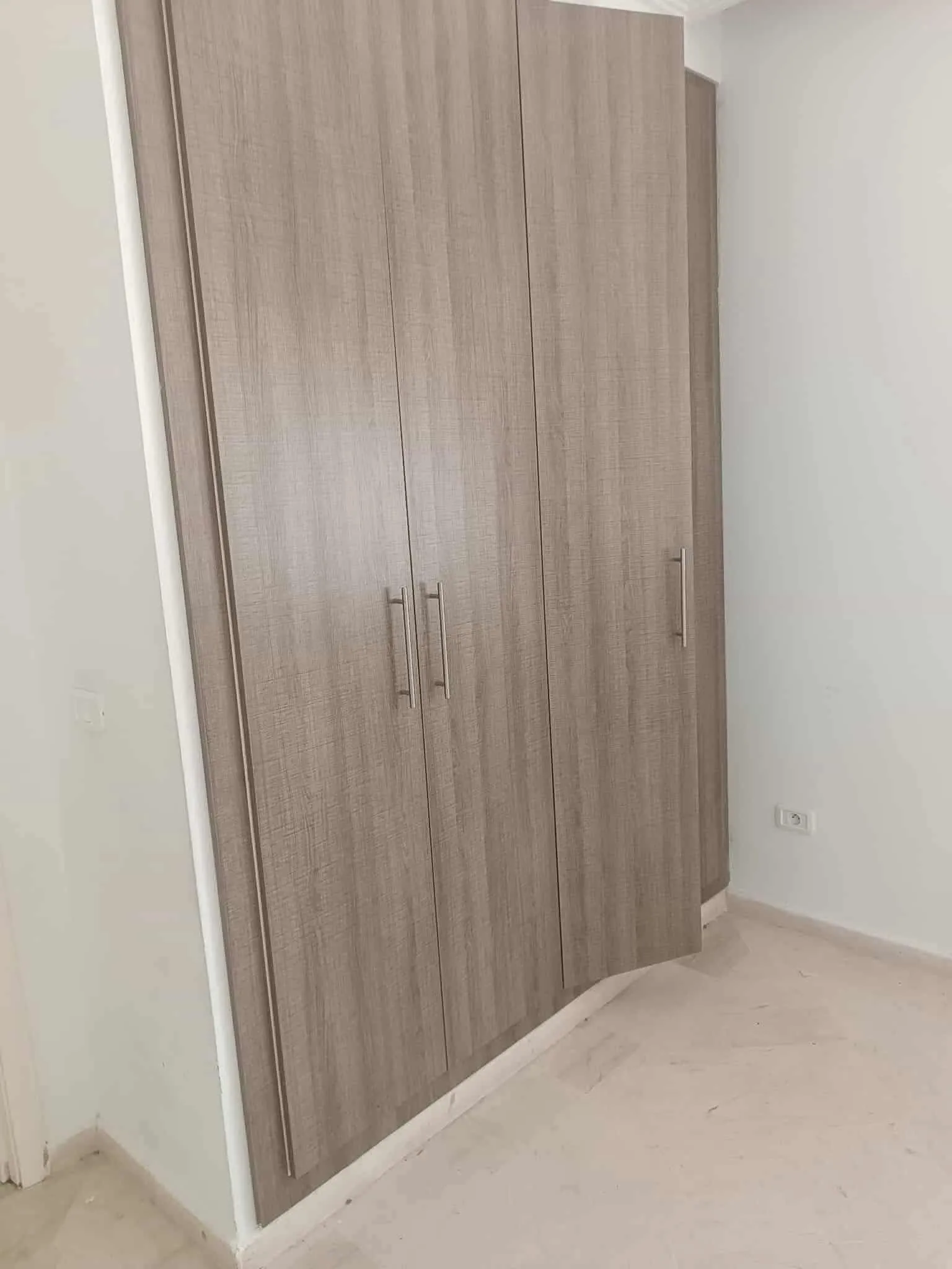 un appartements s+2 haut standing au rdc a louer situé a Bardo a Proximité stade