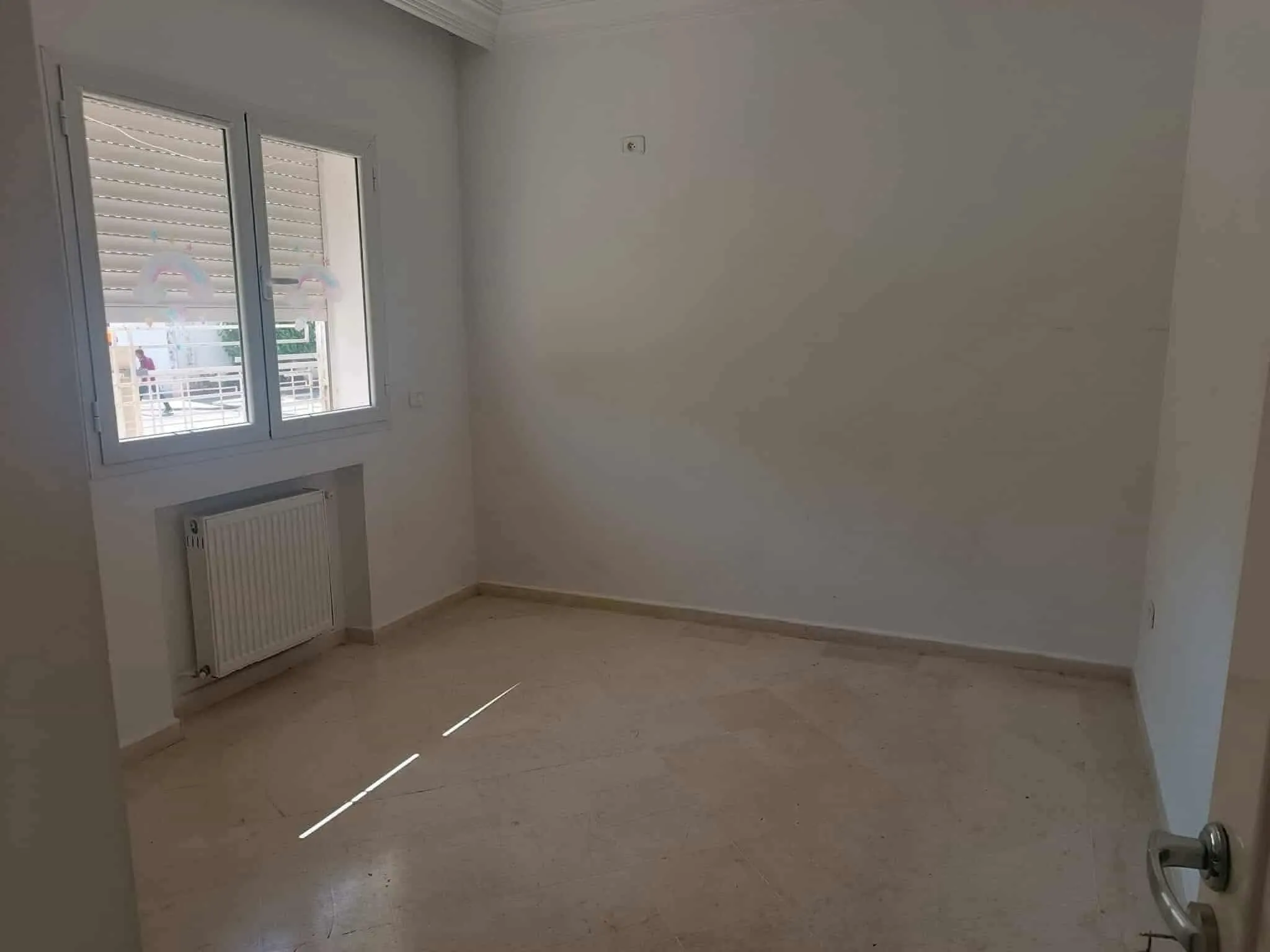 un appartements s+2 haut standing au rdc a louer situé a Bardo a Proximité stade
