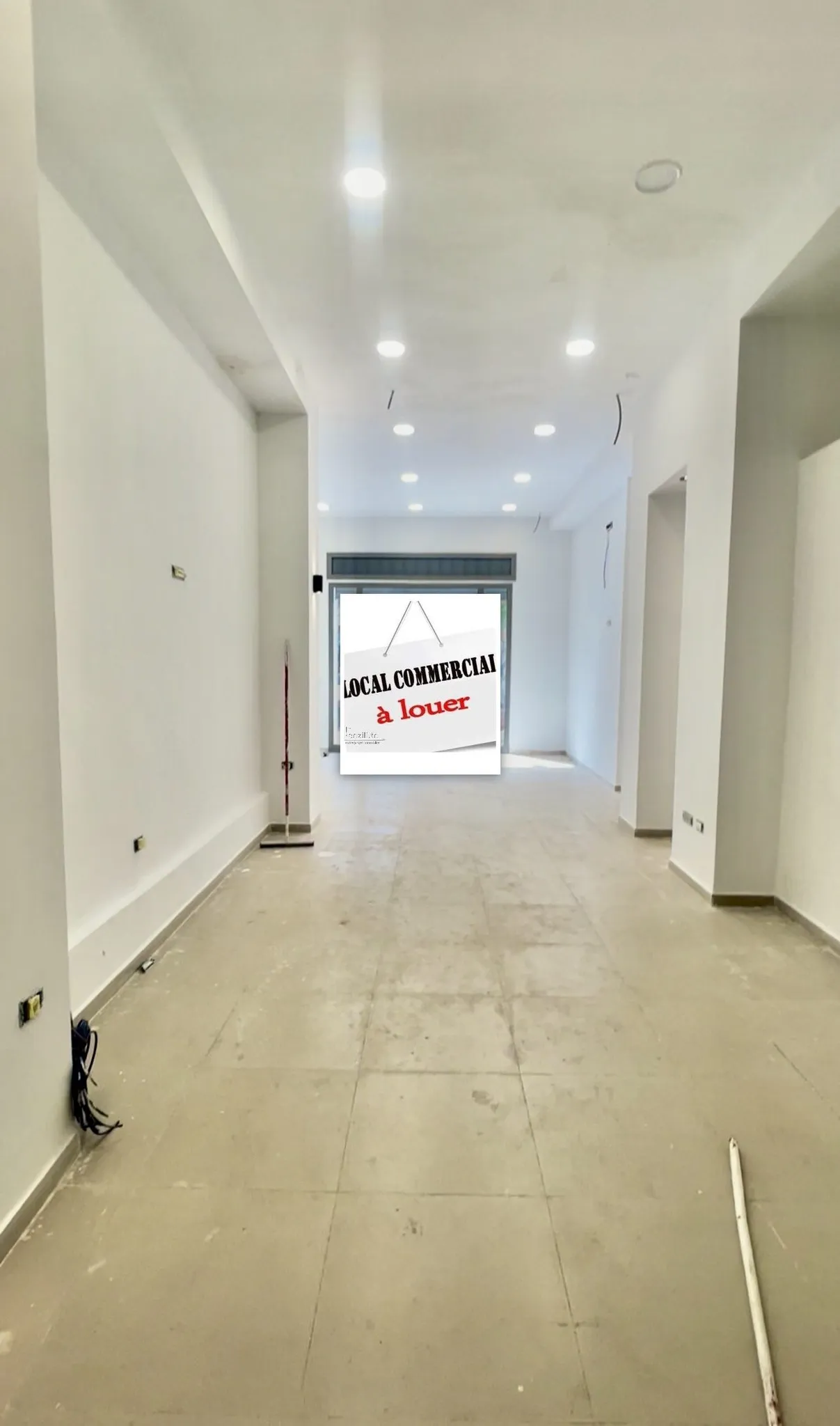 🏡 𝗔̀ 𝗹𝗼𝘂𝗲𝗿 – 𝐋ocal commercial à 📍 𝐋afayette