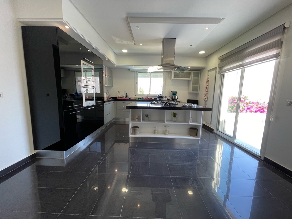 À vendre une belle villa à Riadh Landalous