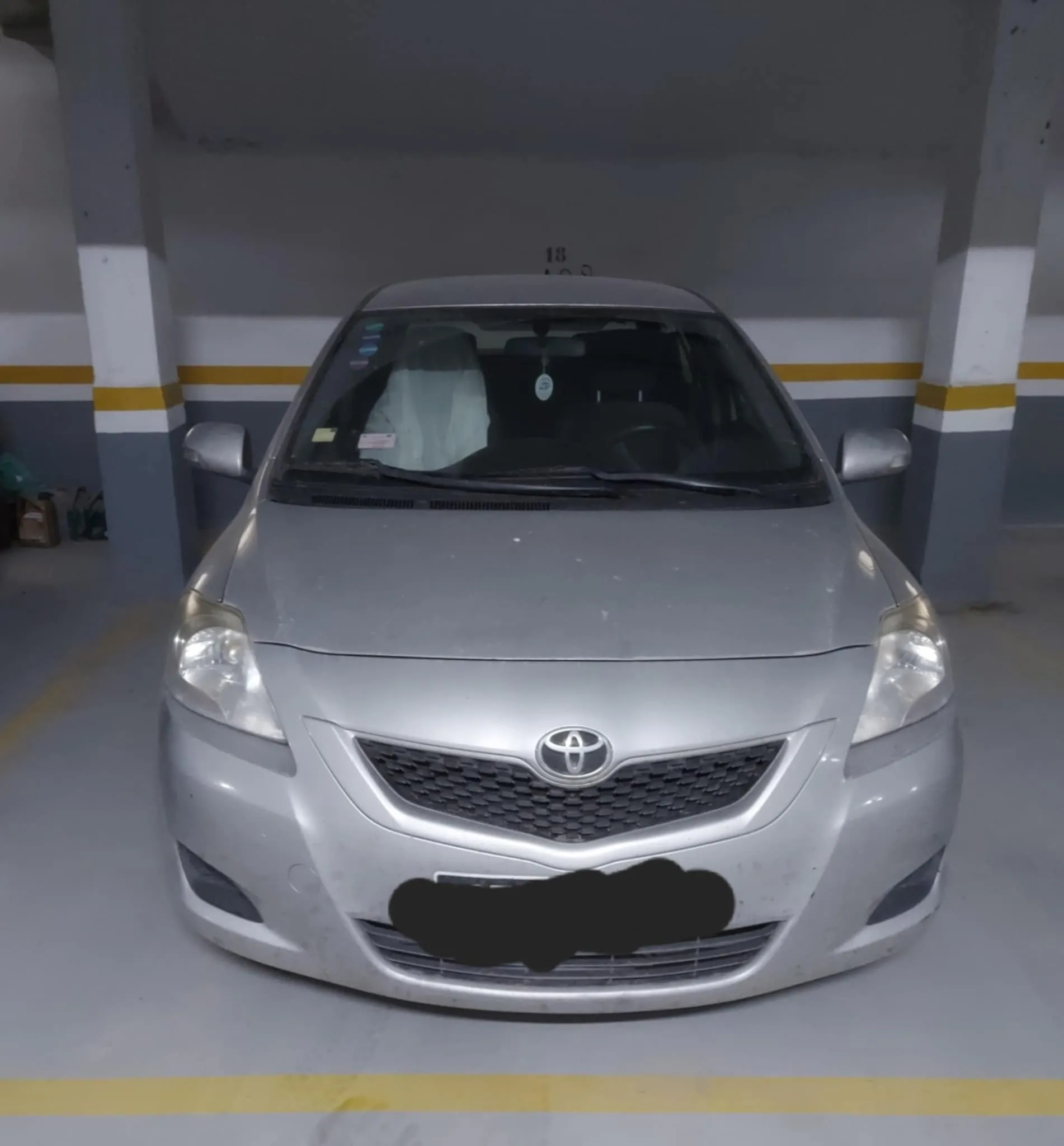 TOYOTA YARIS SEDAN à VENDRE