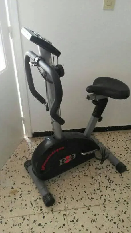 Vélo automatique de gym et fitness