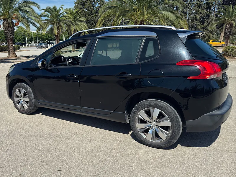 Peugeot 2008 SUV 1.2L – Toutes options – Très bon état