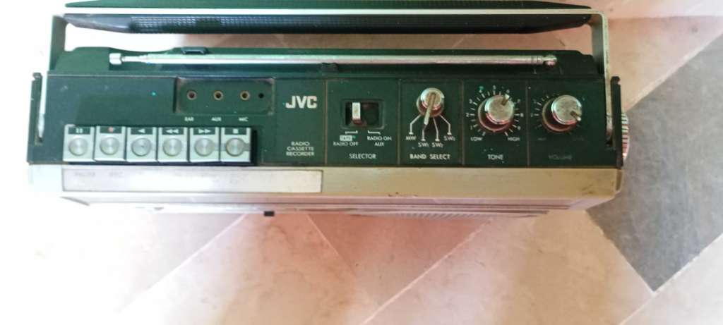 Poste radio jvc