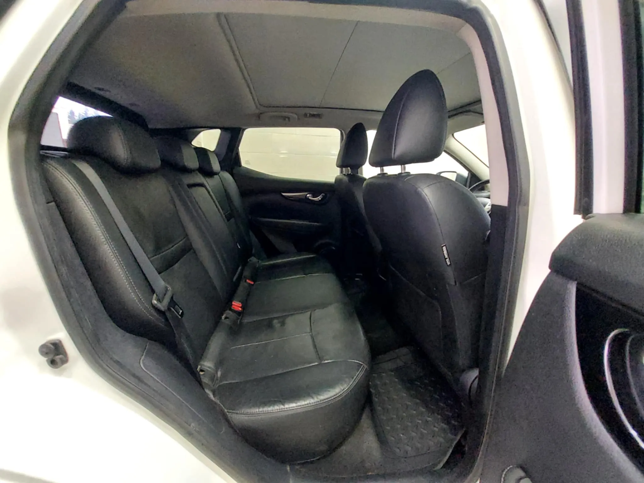 Nissan Qashqai - Tekna - tel 98479647-21140009 