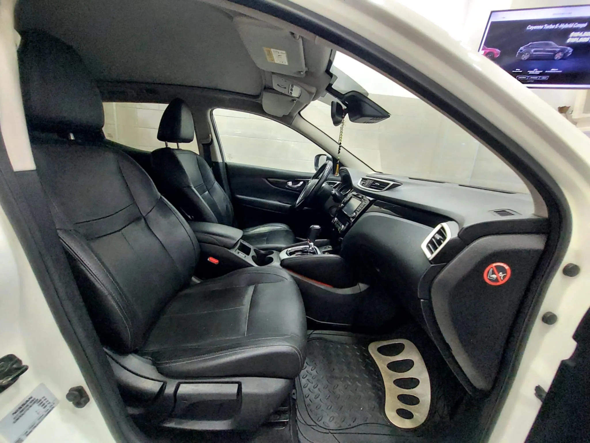 Nissan Qashqai - Tekna - tel 98479647-21140009 