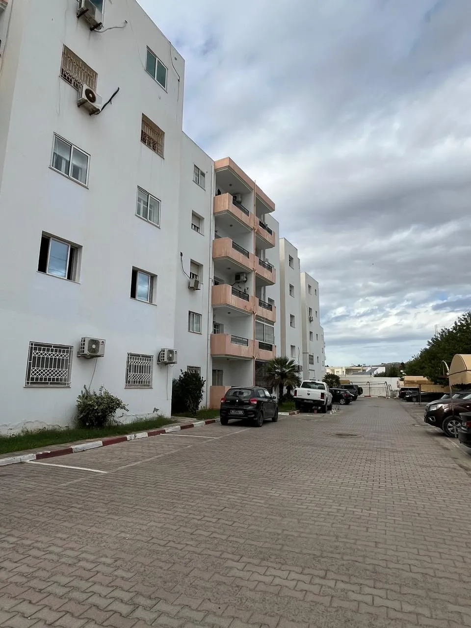 A louer s+2 a riadh landalous