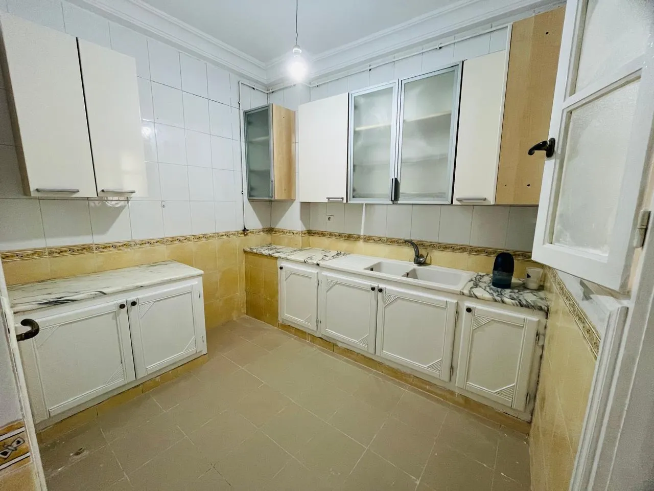 A louer s+2 a riadh landalous