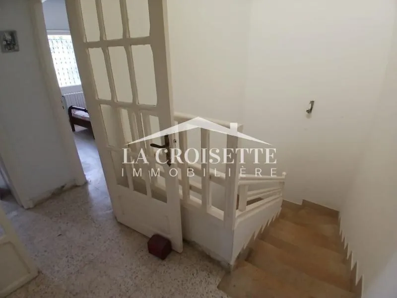Duplex s3 meublé avec terrasse à La Marsa MDL0548