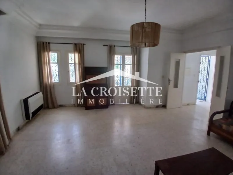 Duplex s3 meublé avec terrasse à La Marsa MDL0548