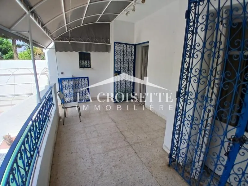 Duplex s3 meublé avec terrasse à La Marsa MDL0548