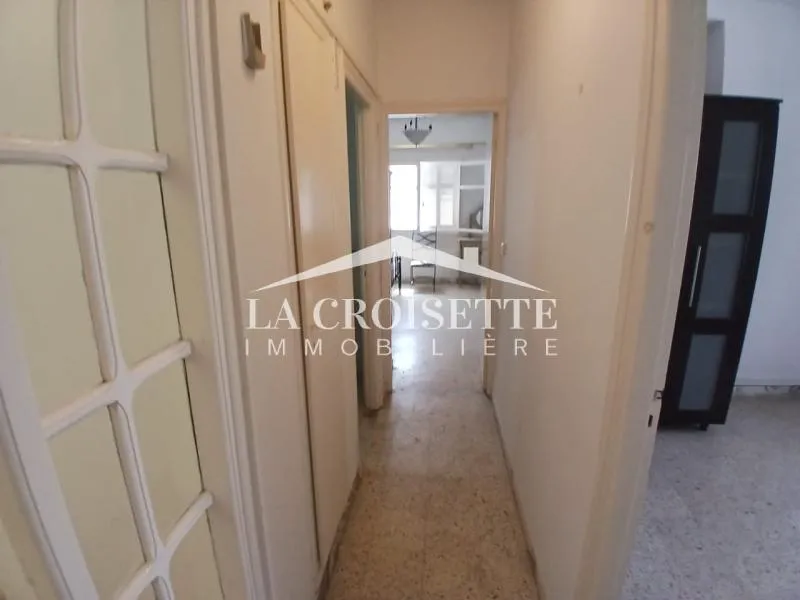 Duplex s3 meublé avec terrasse à La Marsa MDL0548