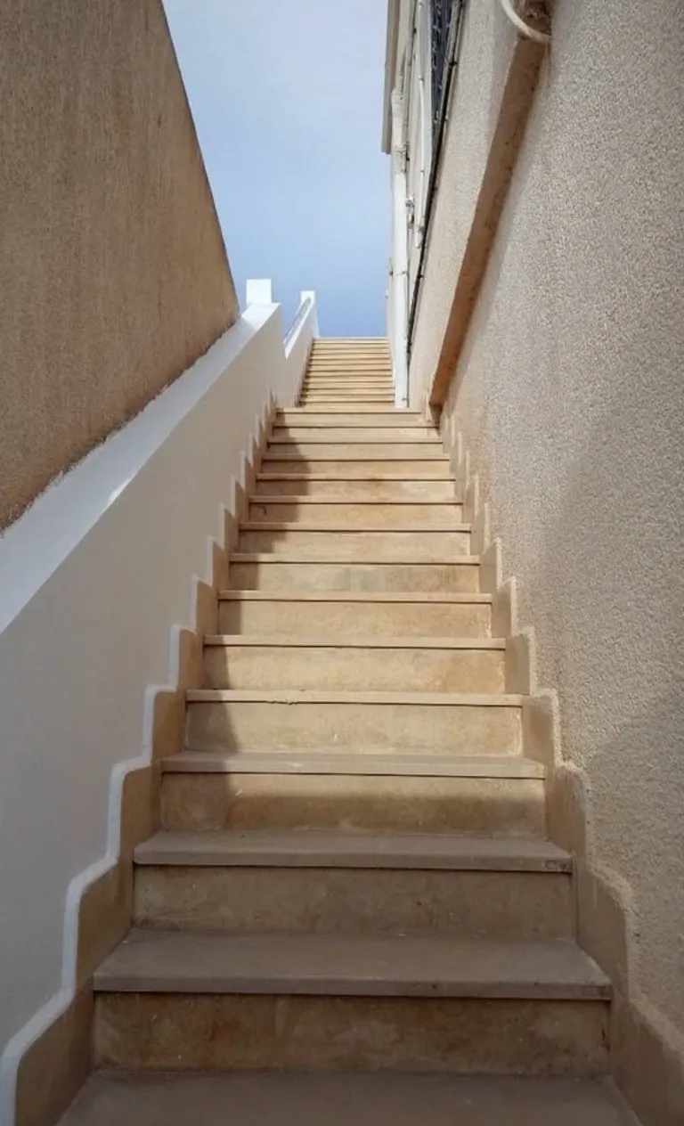 Location S3 vide à Borj Louzir