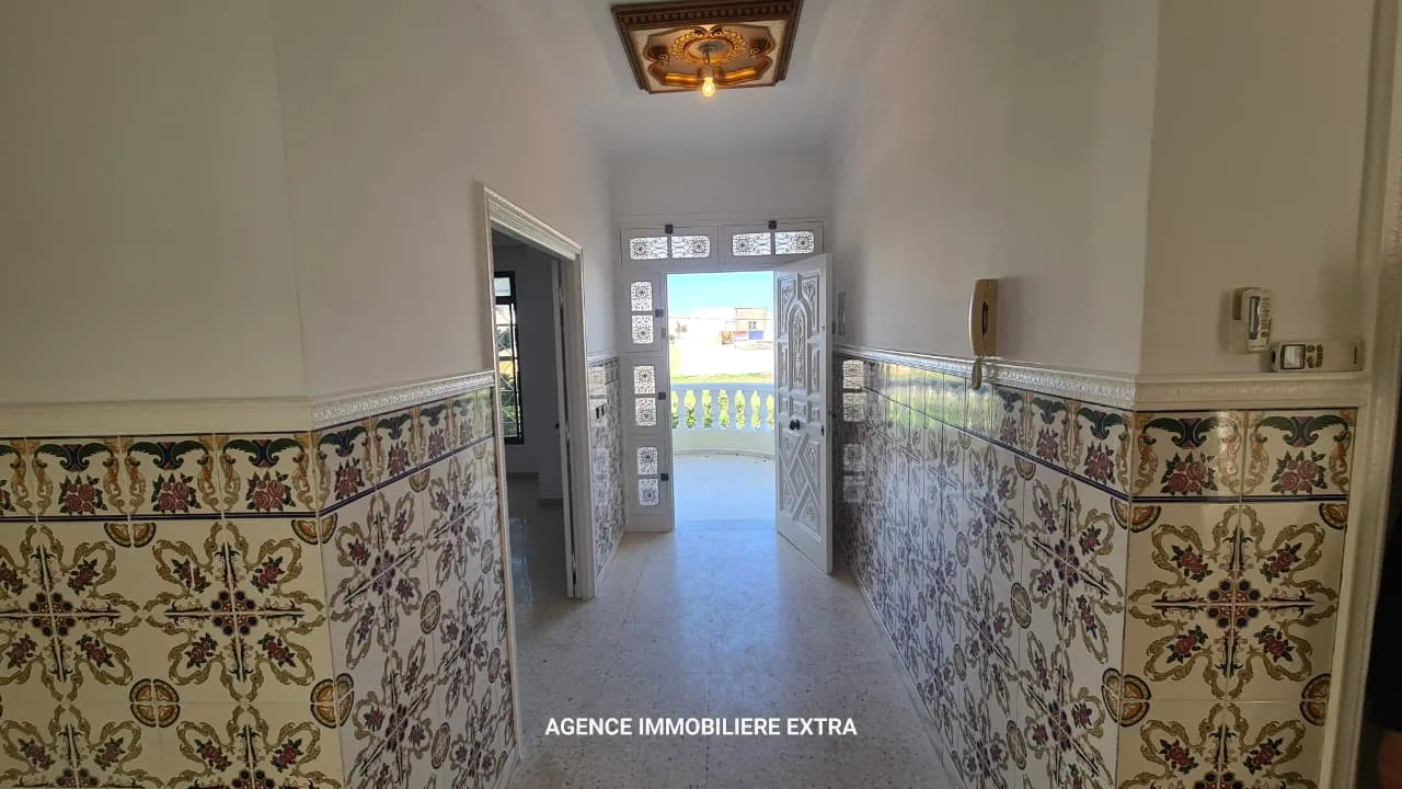 À louer : Bel étage de villa spacieux et lumineux à Nabeul