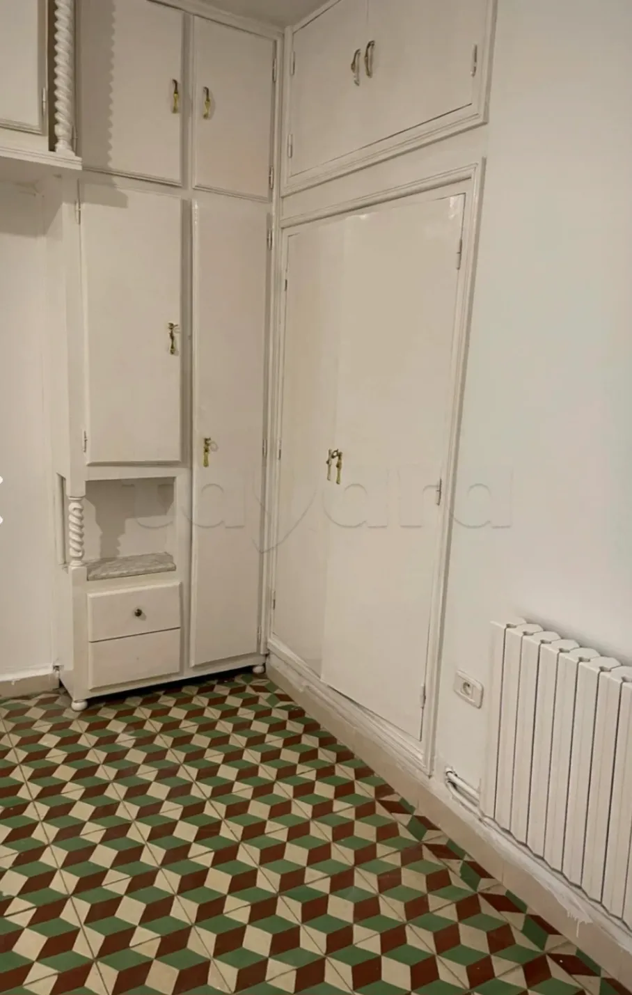 Location S3 vide à Cité El Khadhra 