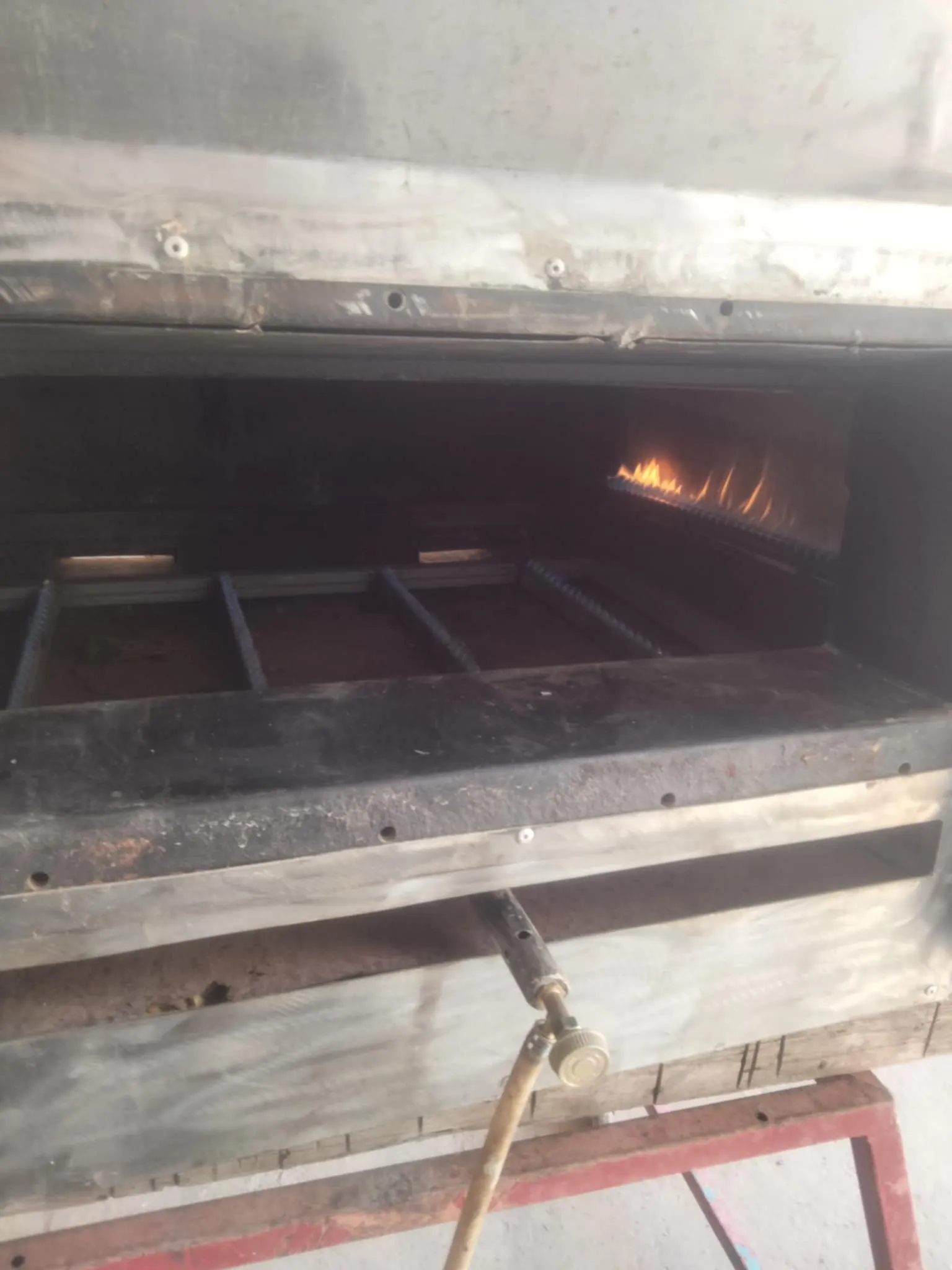 fours pizza et tabouna a gaz