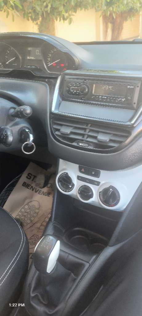 Avendre Peugeot 208
