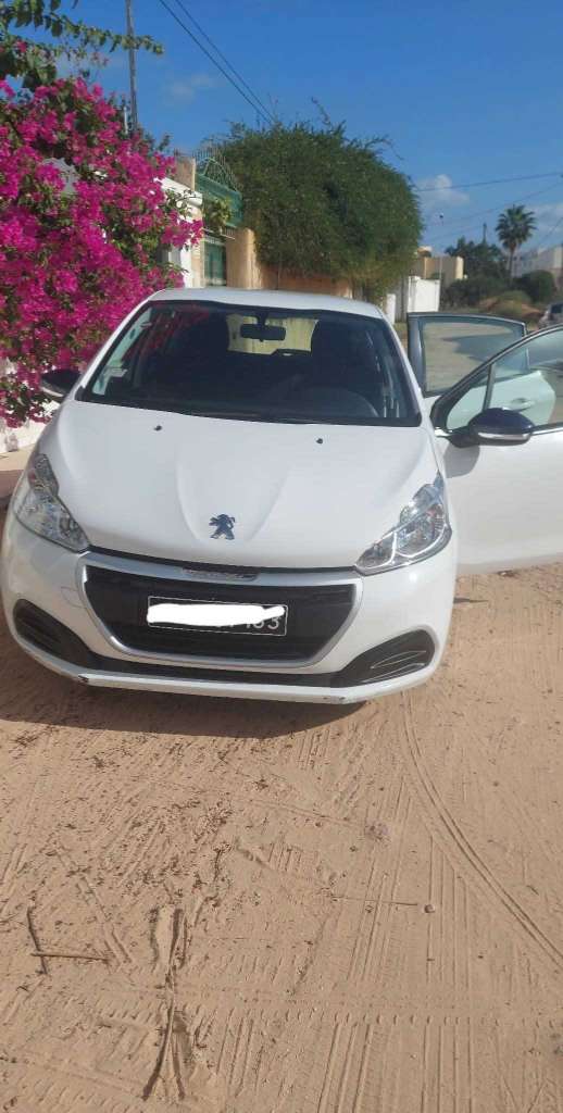 Avendre Peugeot 208