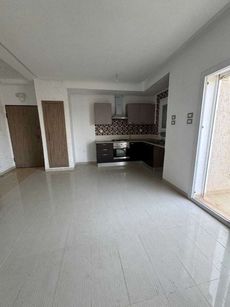 
عقار فاخر للبيع – تريبلاكس في شط مريم، سوسة
✨ موقع استثنائي على بعد 300 متر فقط من البحر 🌊