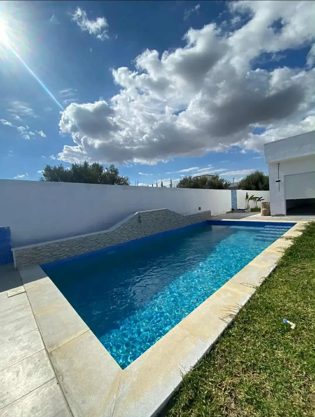 AV belle villa de 500m+piscine à Hammamet sud
