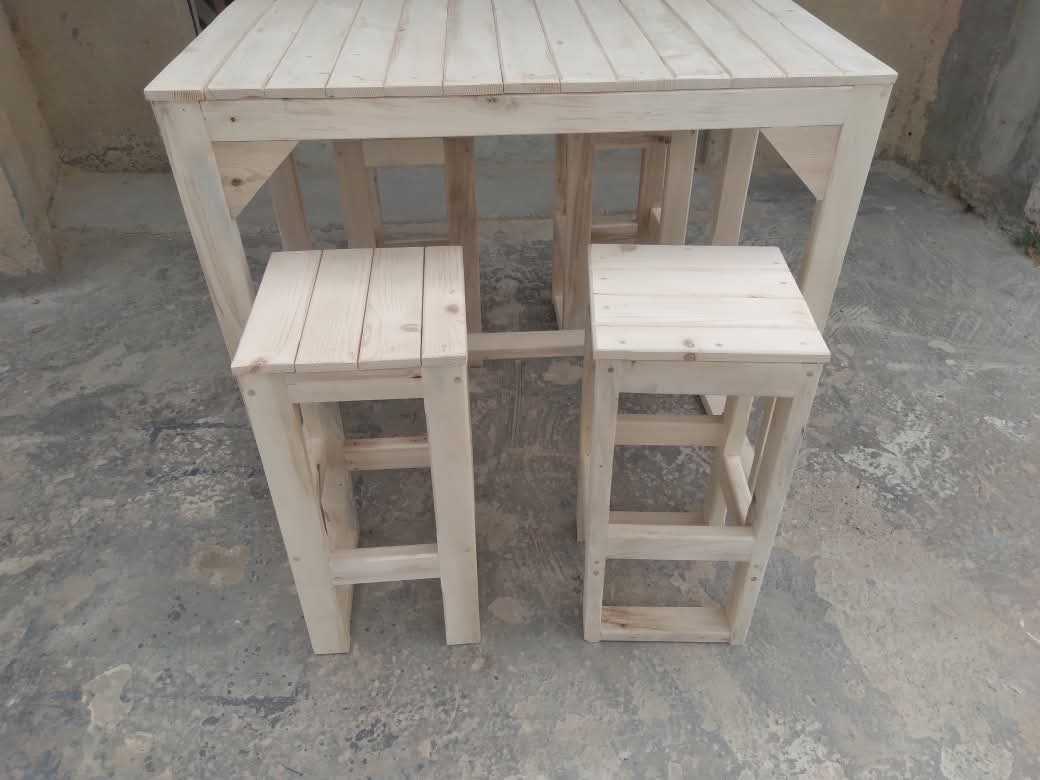 Table et chaise