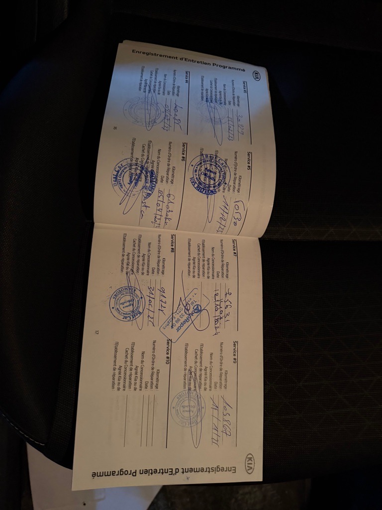 A vendre Kia Picanto première main.