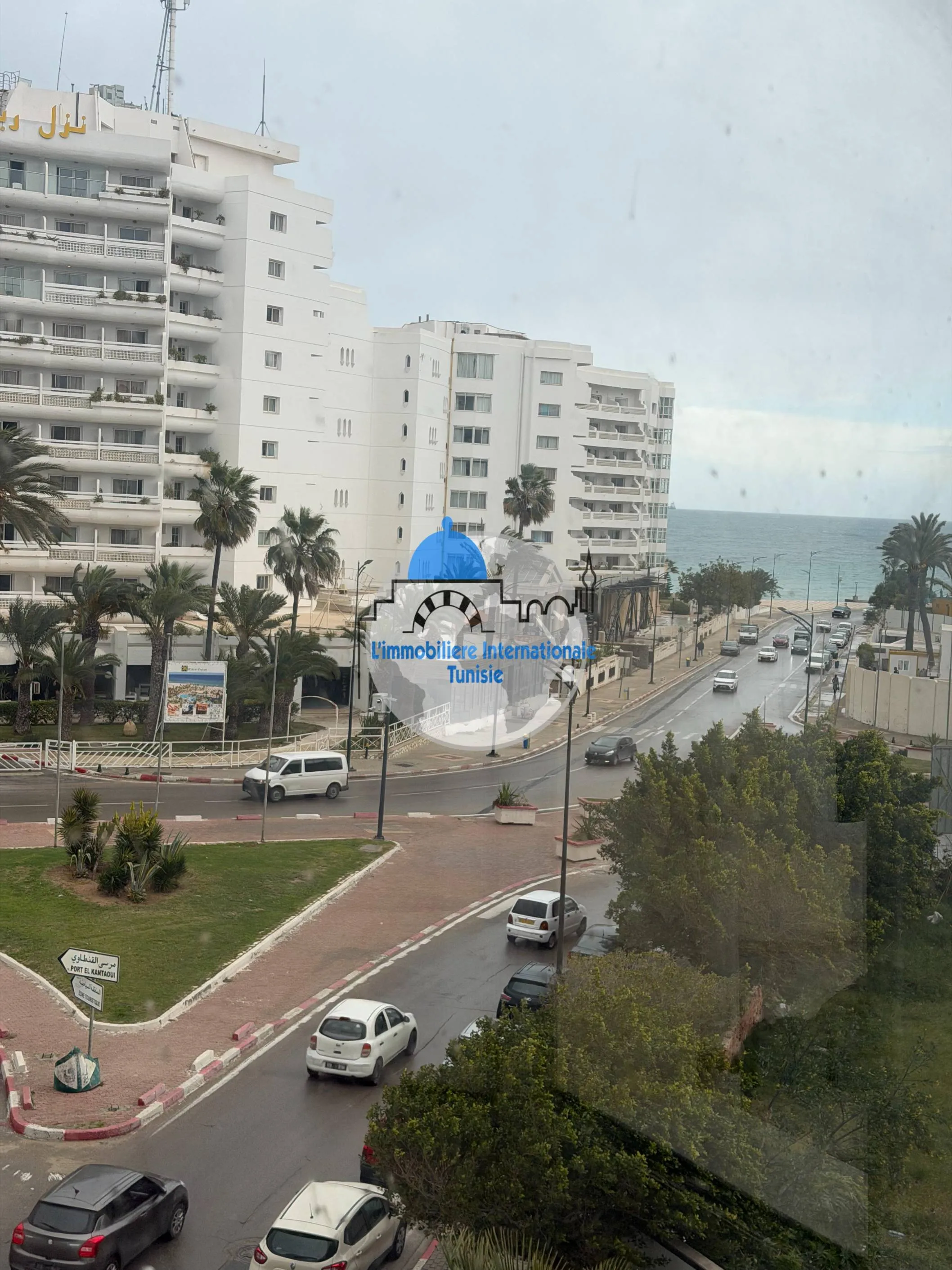 Appartement S+3 avec vue mer à louer - près de l'hôtel Riadh Palms  