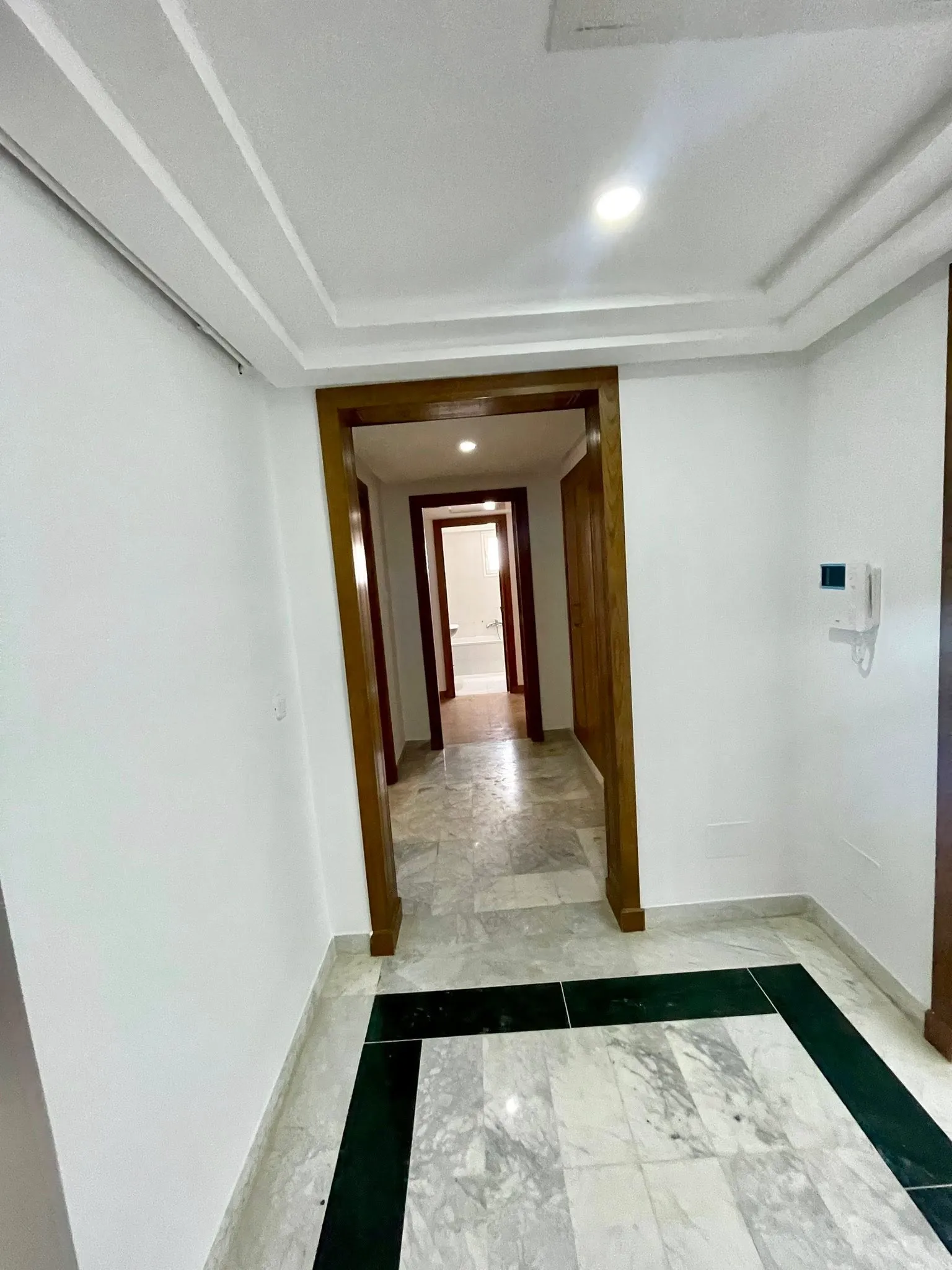 đ LOUER : Appartement S+2 Ă Menzah 9C