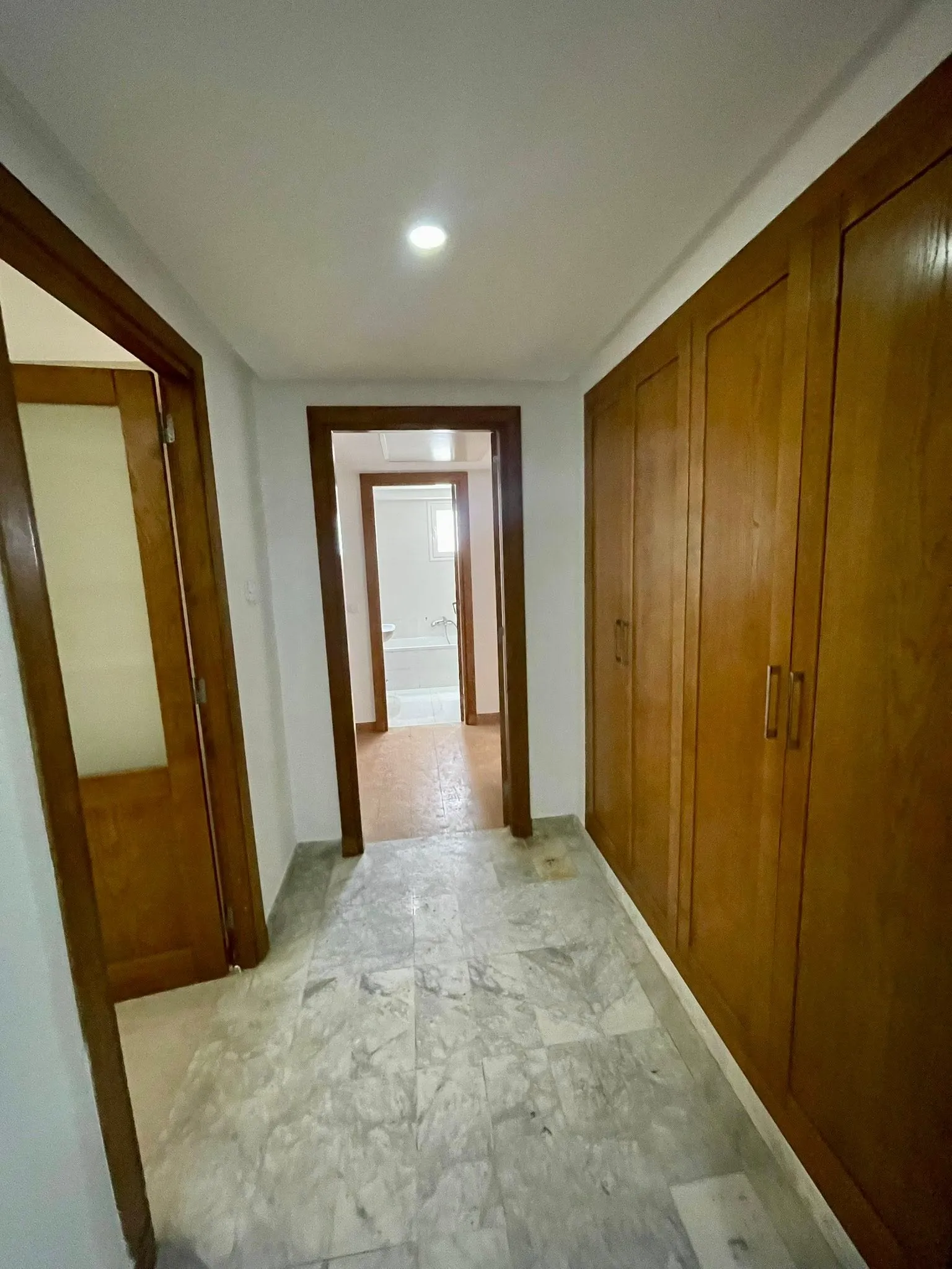đ LOUER : Appartement S+2 Ă Menzah 9C