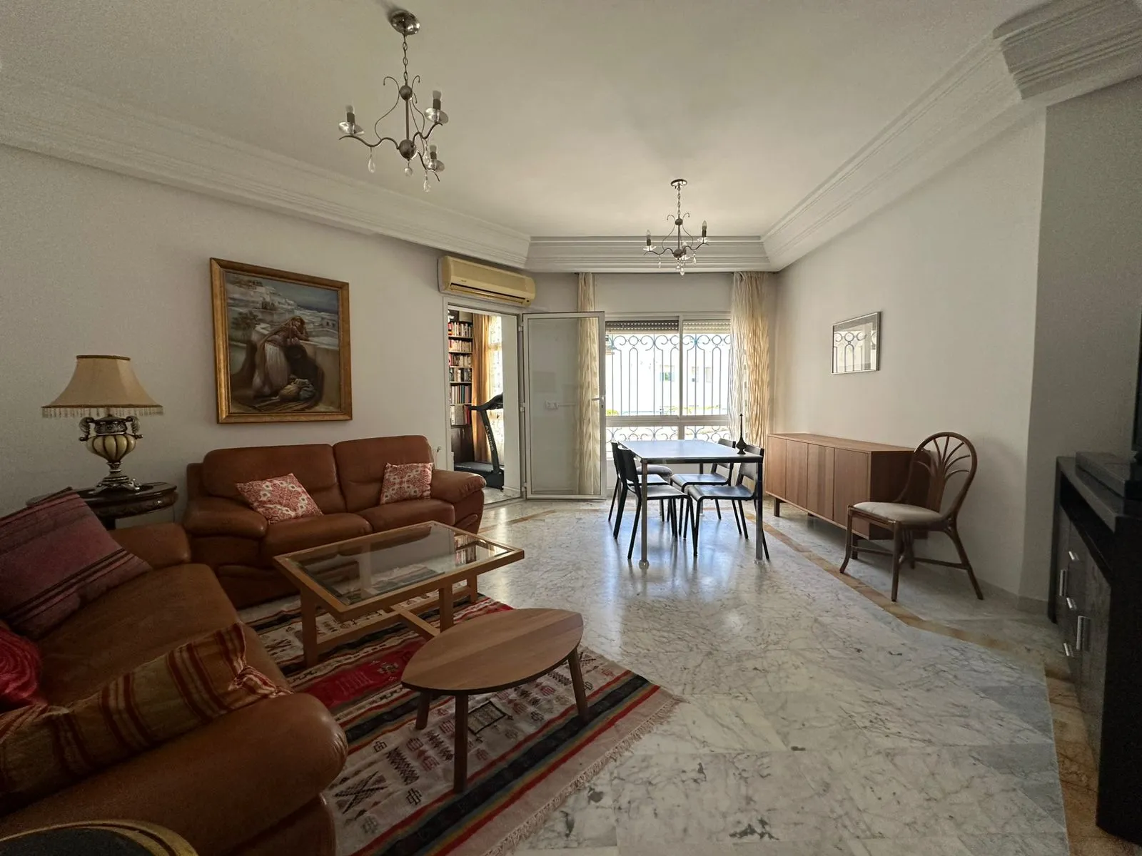 A Vendre un Appartement S3 à Ennaser 2