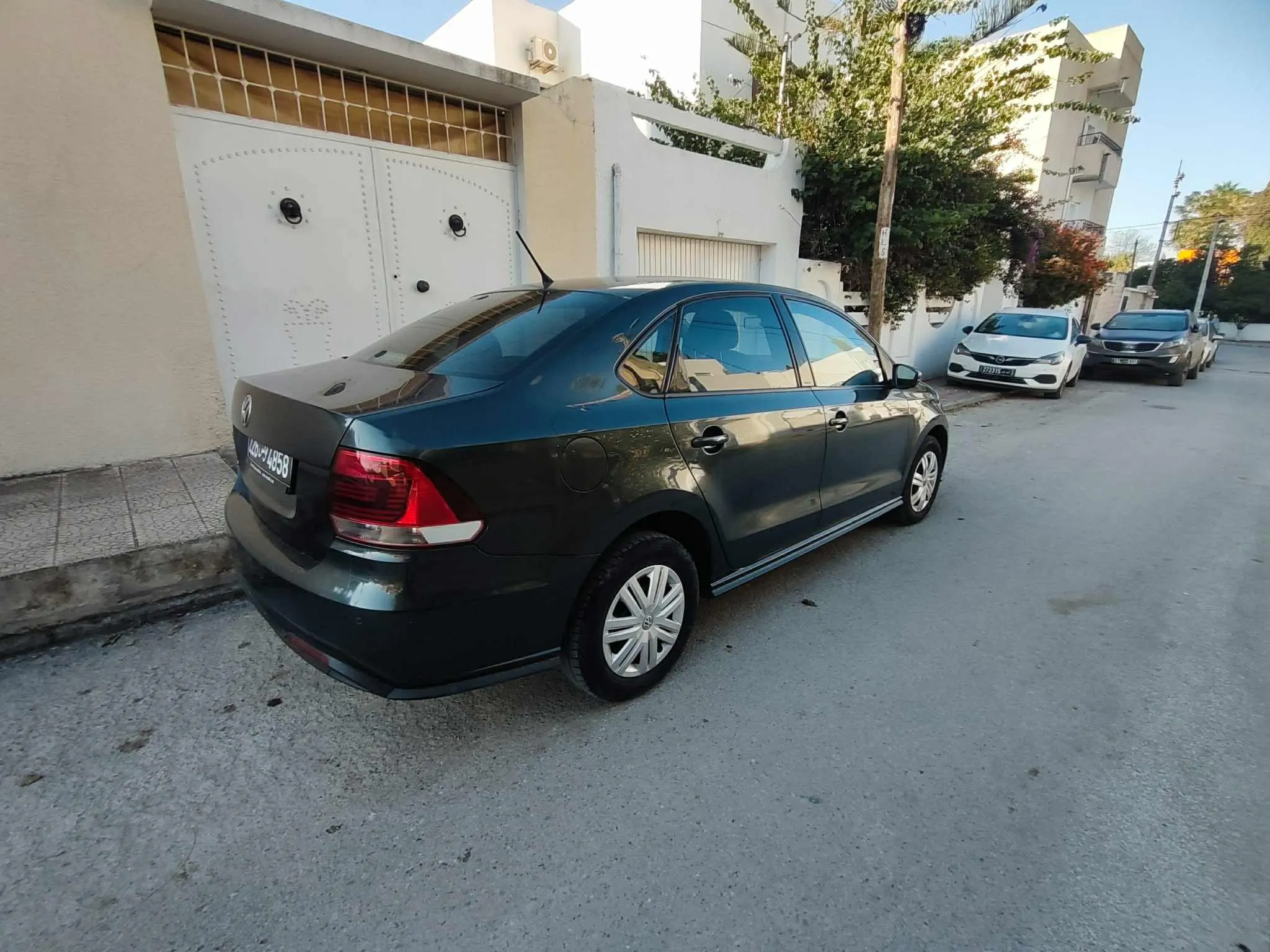 POLO SEDAN 1.4