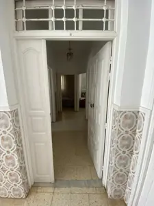 Location pour vacances S+2 avec parking et 2 mins à pieds tend vers les plages (petit-paris,El Fateha)