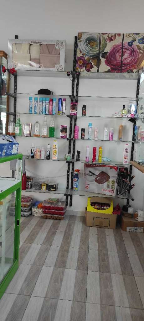 ​🛍️ Vente : Présentoirs Professionnels - Étagères en Verre & Supports à Lunettes Muraux 👓