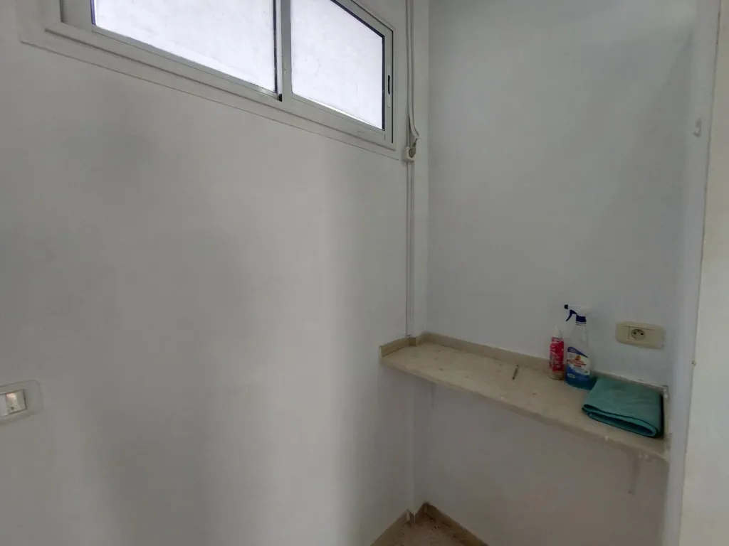 Local commercial à vendre – Mourouj 5