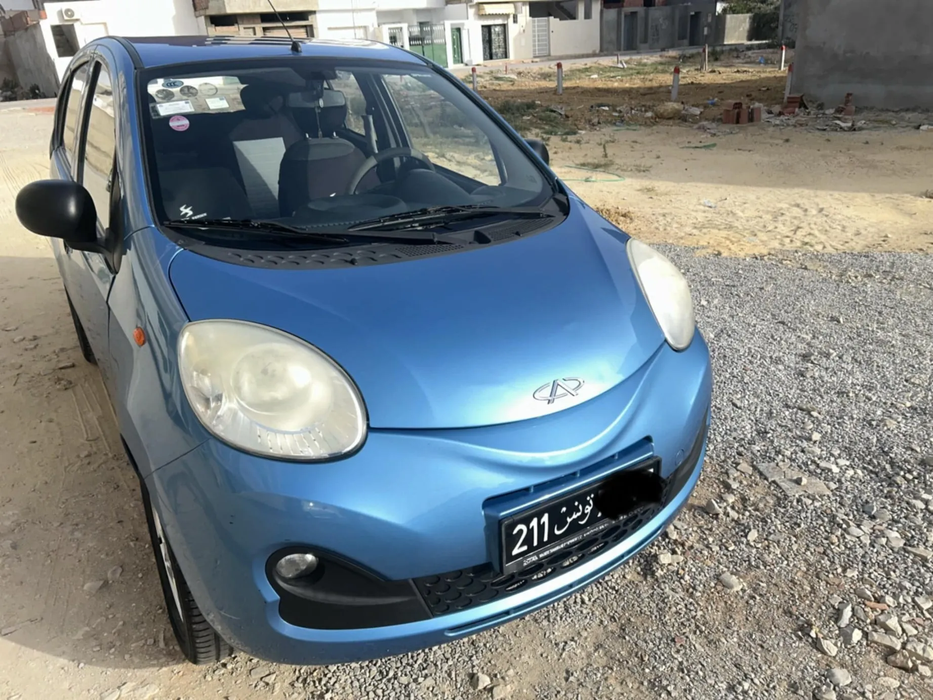 La voiture est entièrement d'origine.