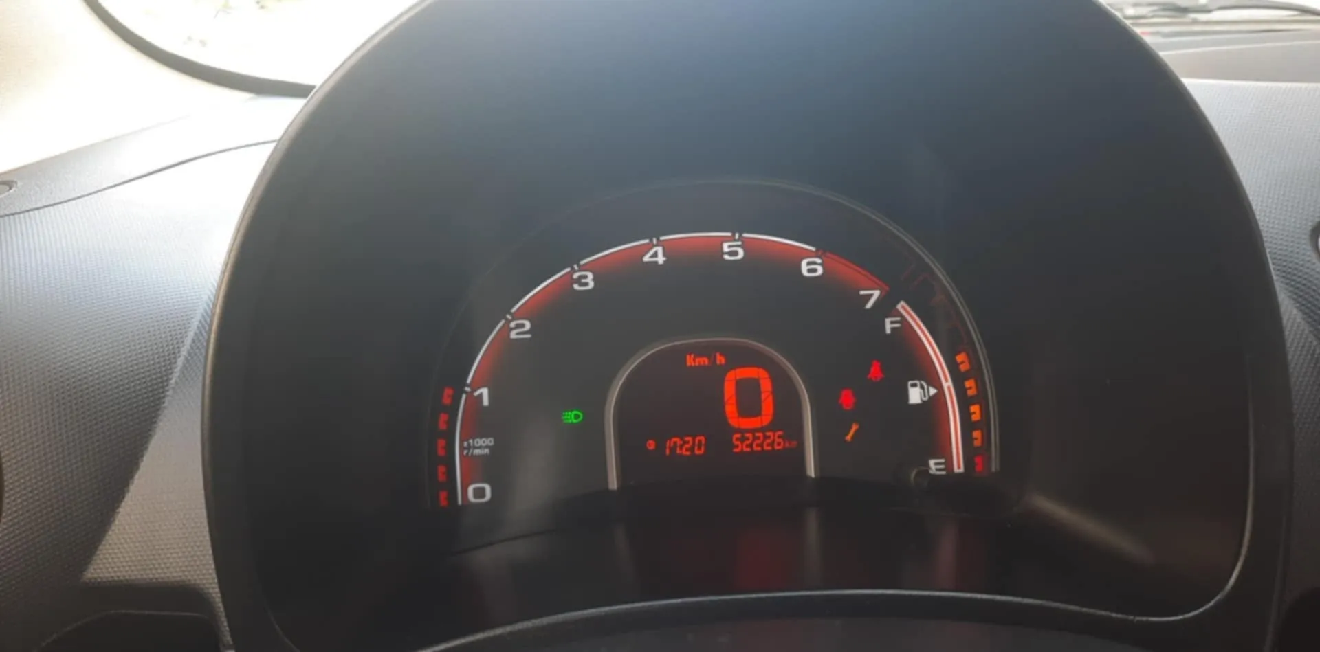 La voiture est entièrement d'origine.
