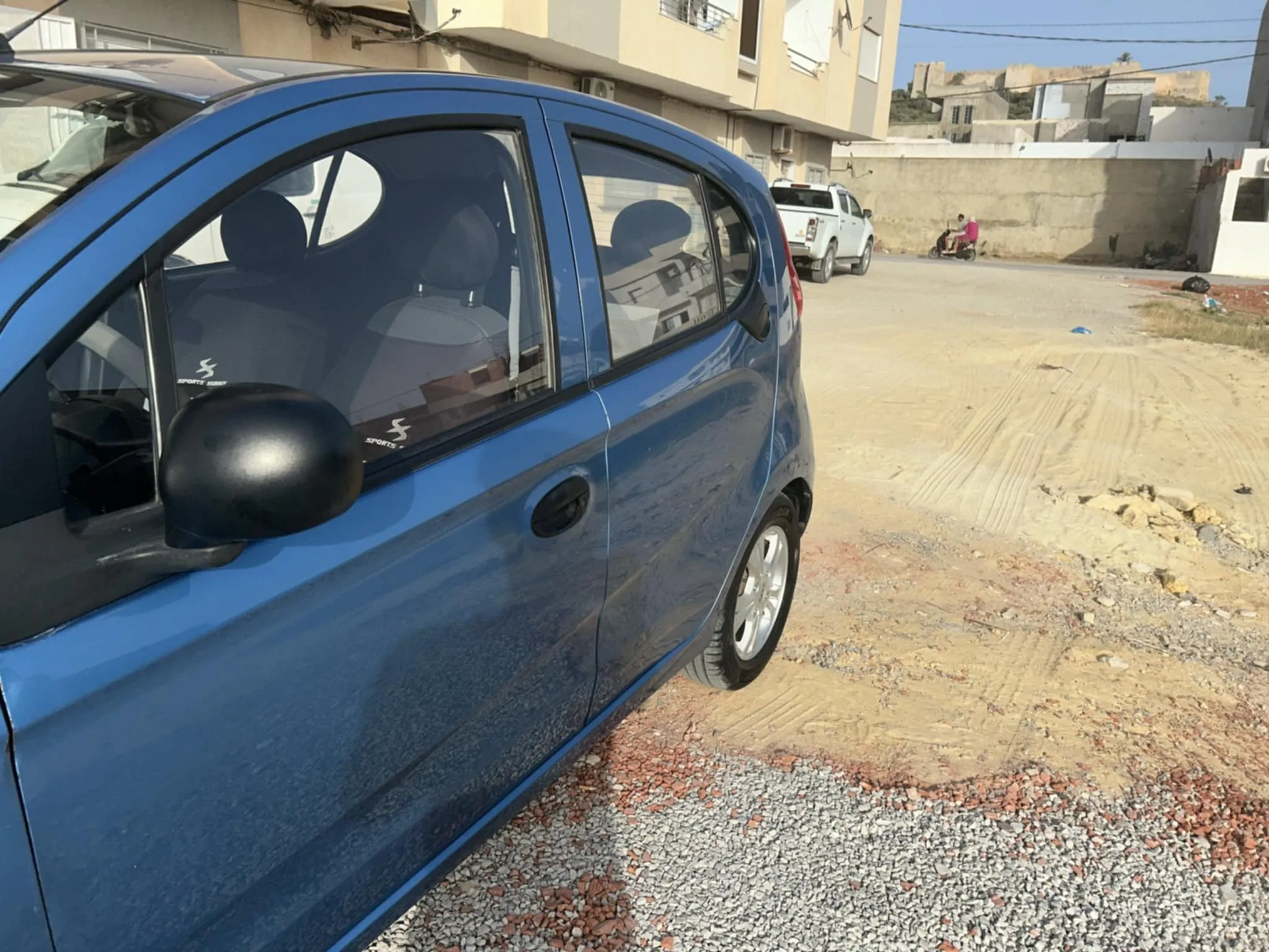 La voiture est entièrement d'origine.