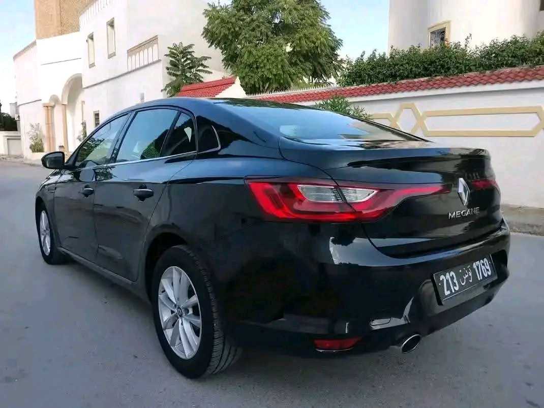 RENAULT MEGANE 4 FULL OPTION PREMIÈRE MAIN 