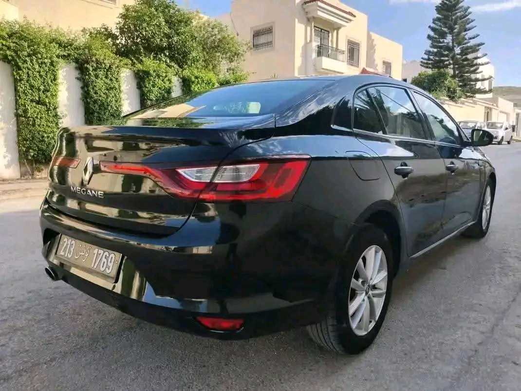 RENAULT MEGANE 4 FULL OPTION PREMIÈRE MAIN 