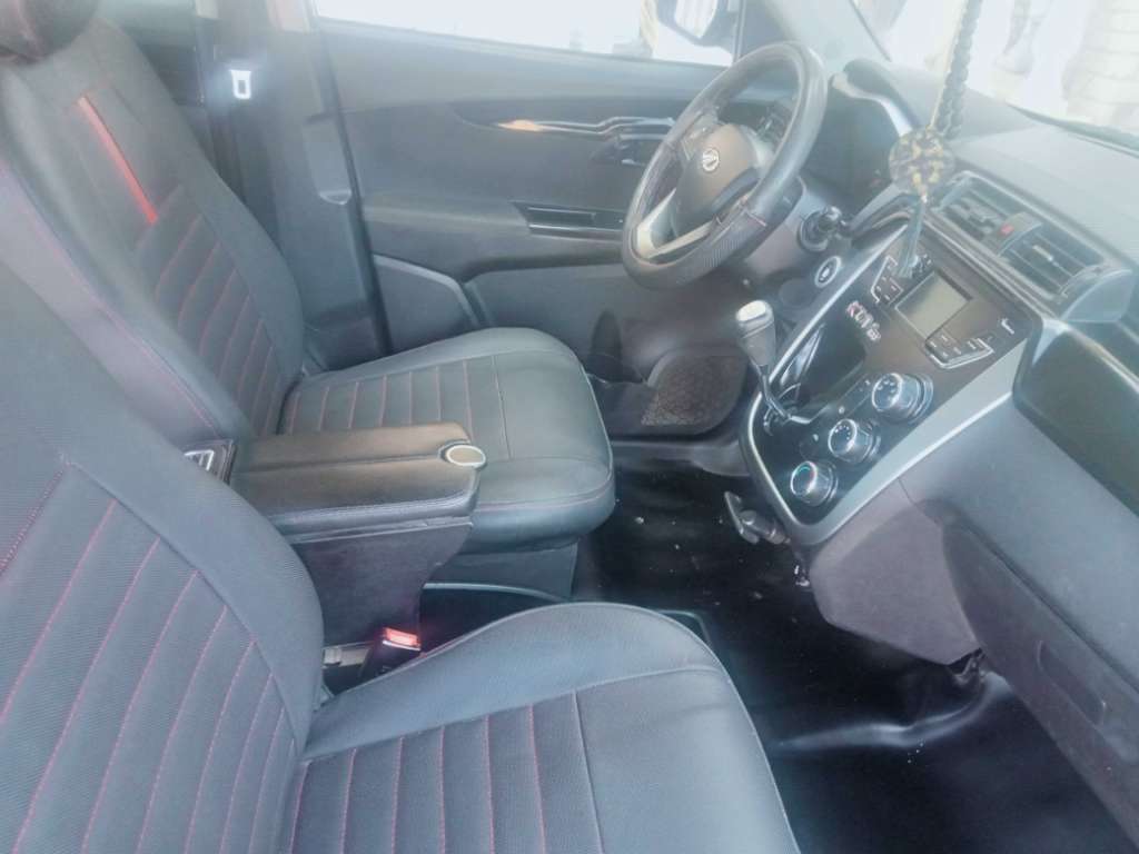 A vendre mahindra k8 année 2018 toute obession 