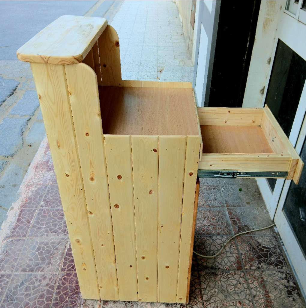 Caisse en bois naturel 