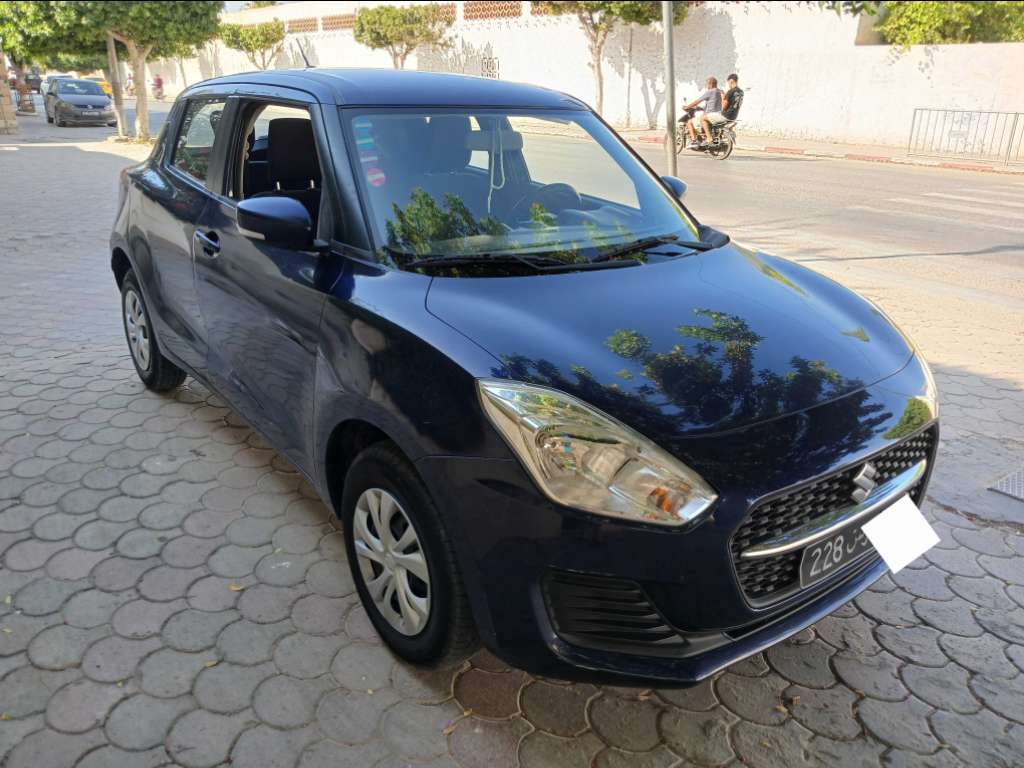 SUZUKI SWIFT ESSENCE BOÎTE AUTOMATIQUE 