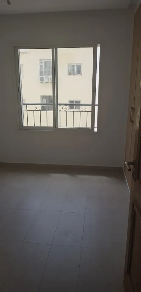 App S1 vide à l'Aouina
