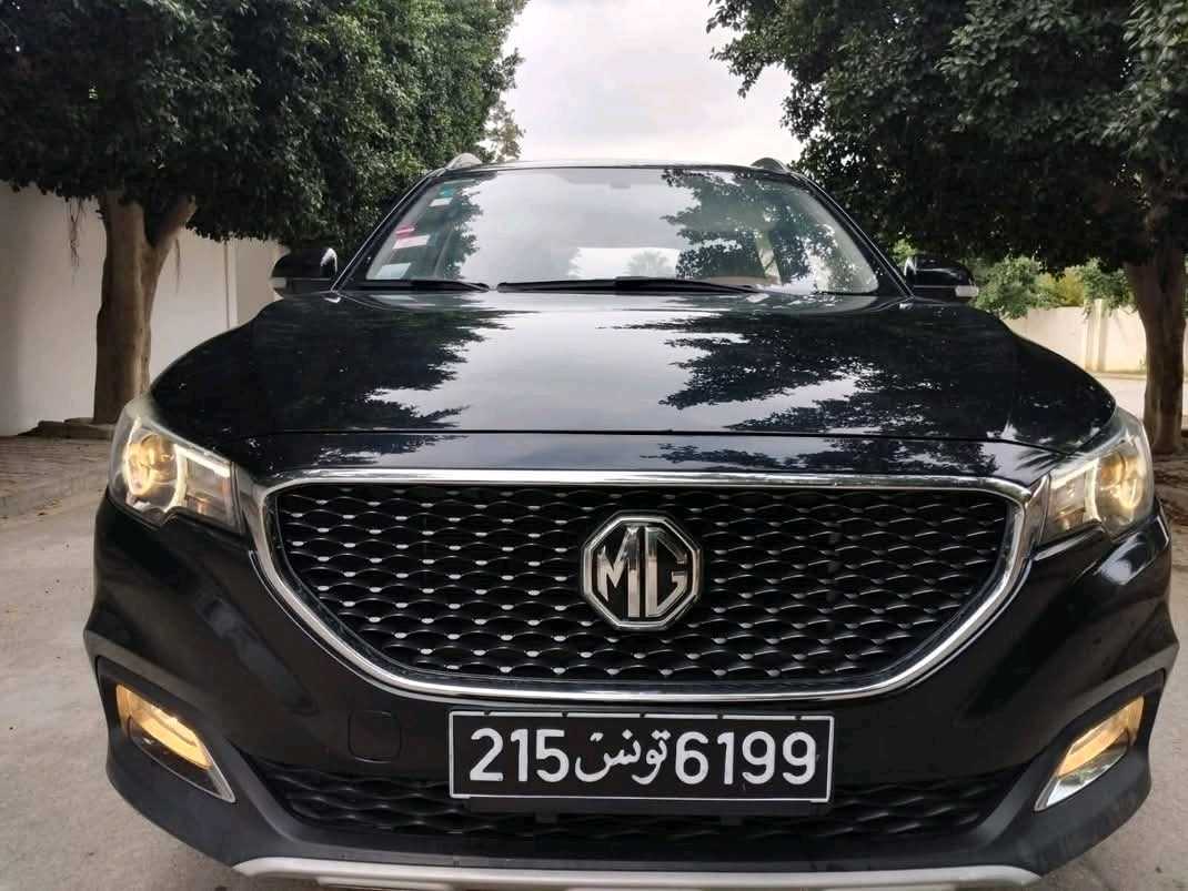 MG ZS BOÎTE AUTOMATIQUE PREMIÈRE MAIN 